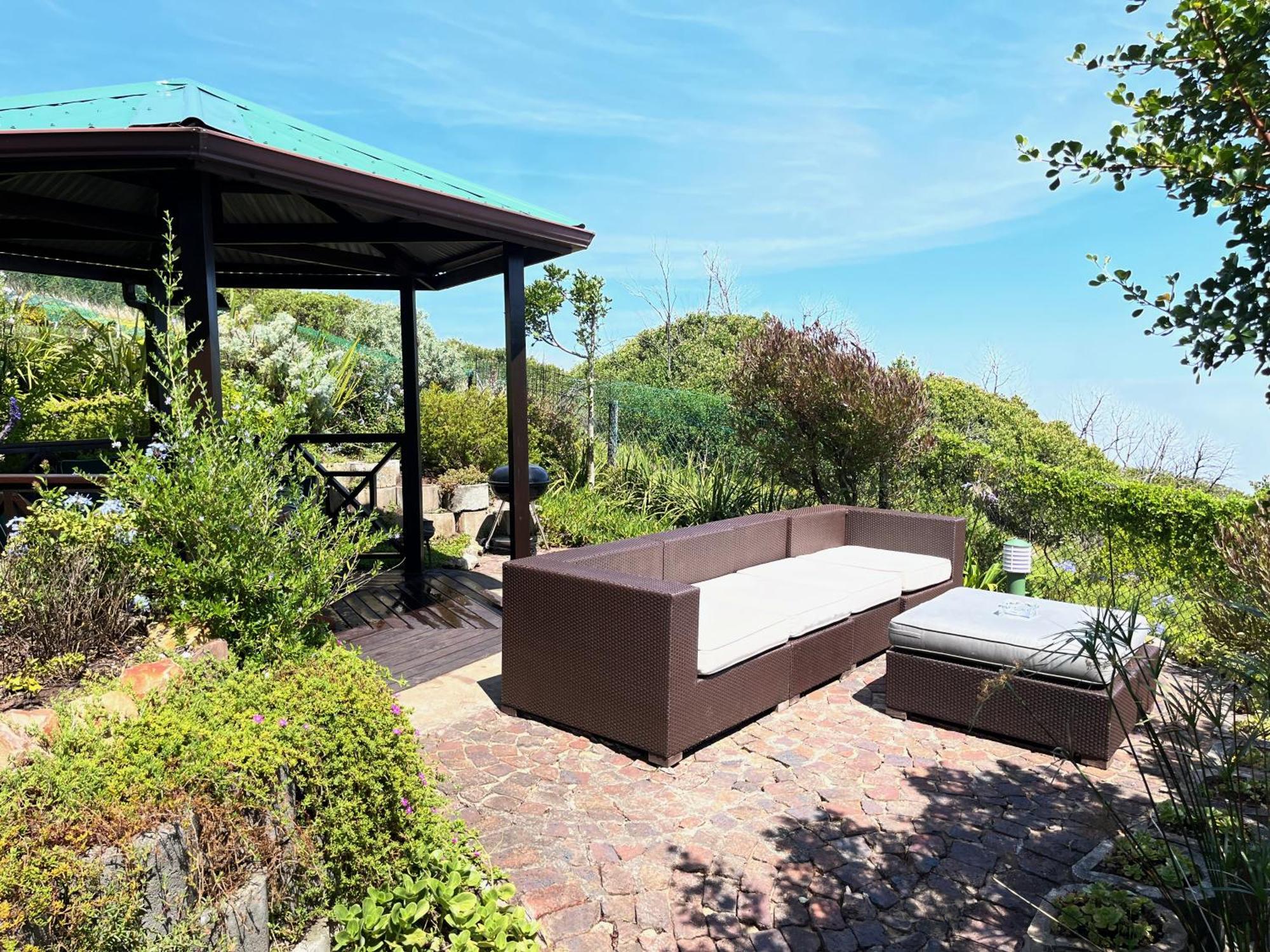 Peaceful Guest Suite With Balcony Views And Garden Setting Brenton-on-Sea Exteriör bild
