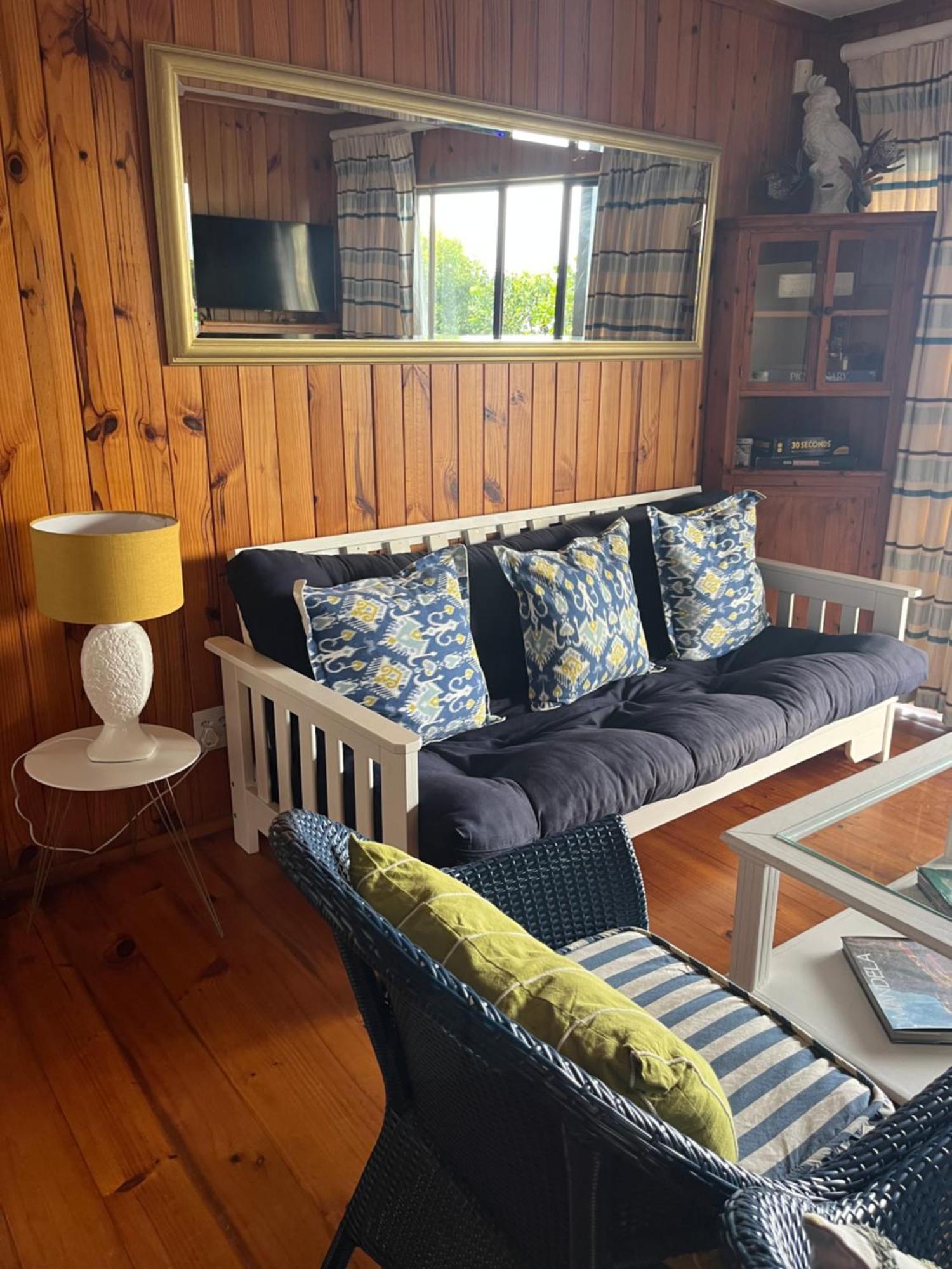 Peaceful Guest Suite With Balcony Views And Garden Setting Brenton-on-Sea Exteriör bild
